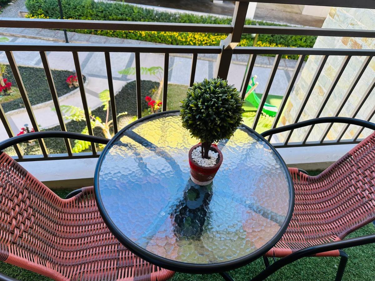 Near Johnhay Minesview Fast Wi-Fi Netflix Balcony Apartment Baguio City Exterior photo